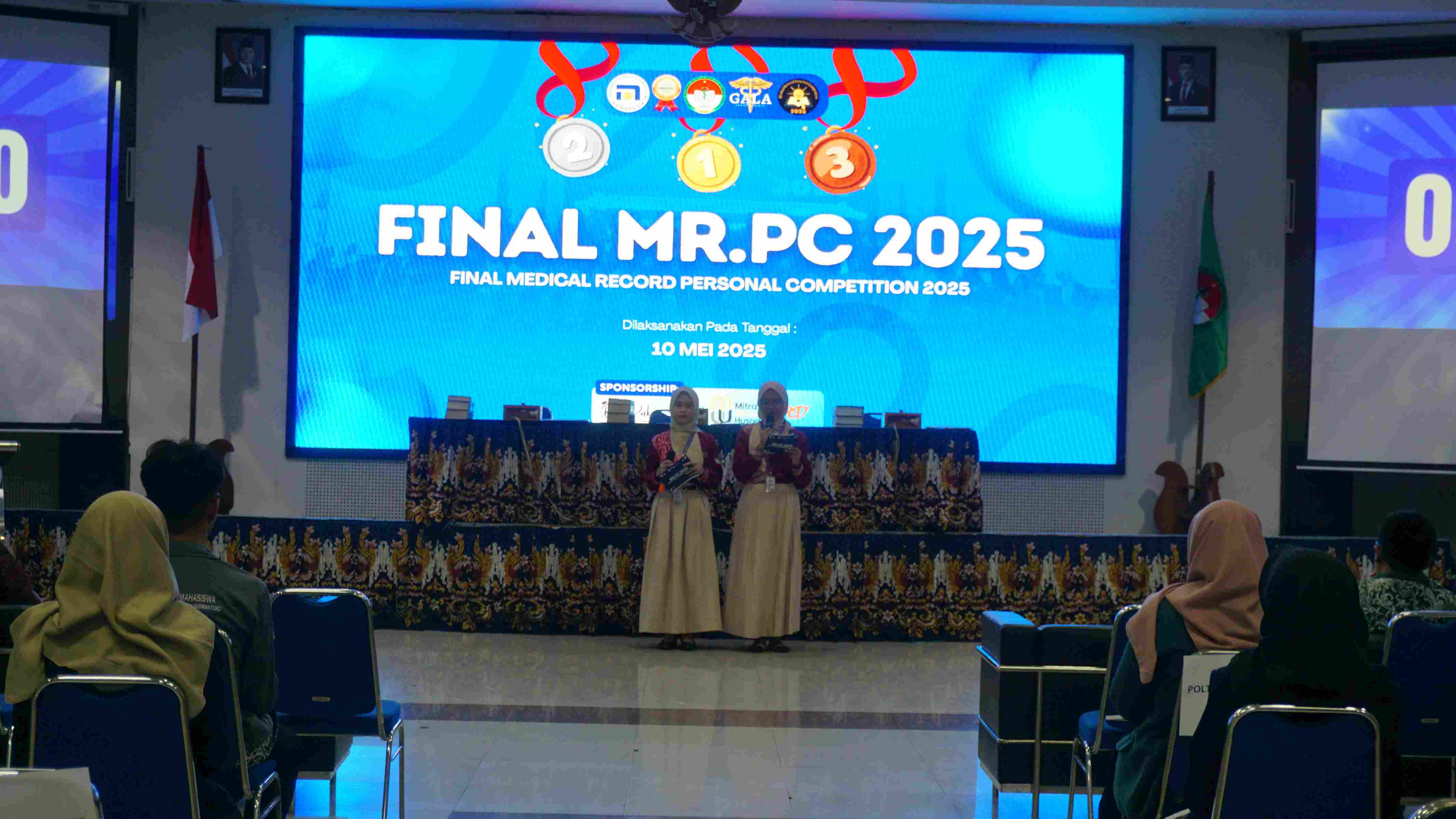 Penutupan Acara Final MR.PC oleh MC 